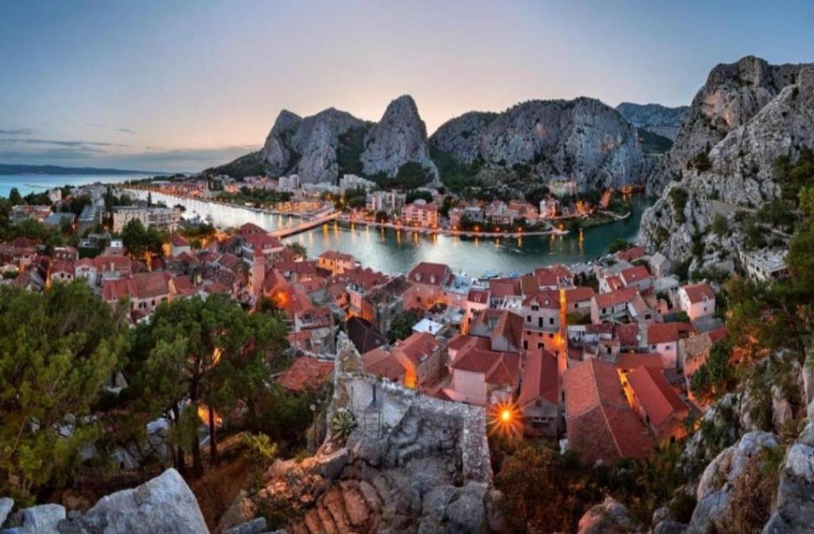Apartment Iva Omiš Exterior foto